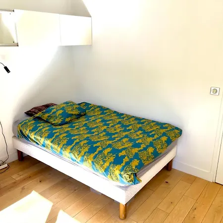 Daire Peaceful Duplex - Terrace & Garden *